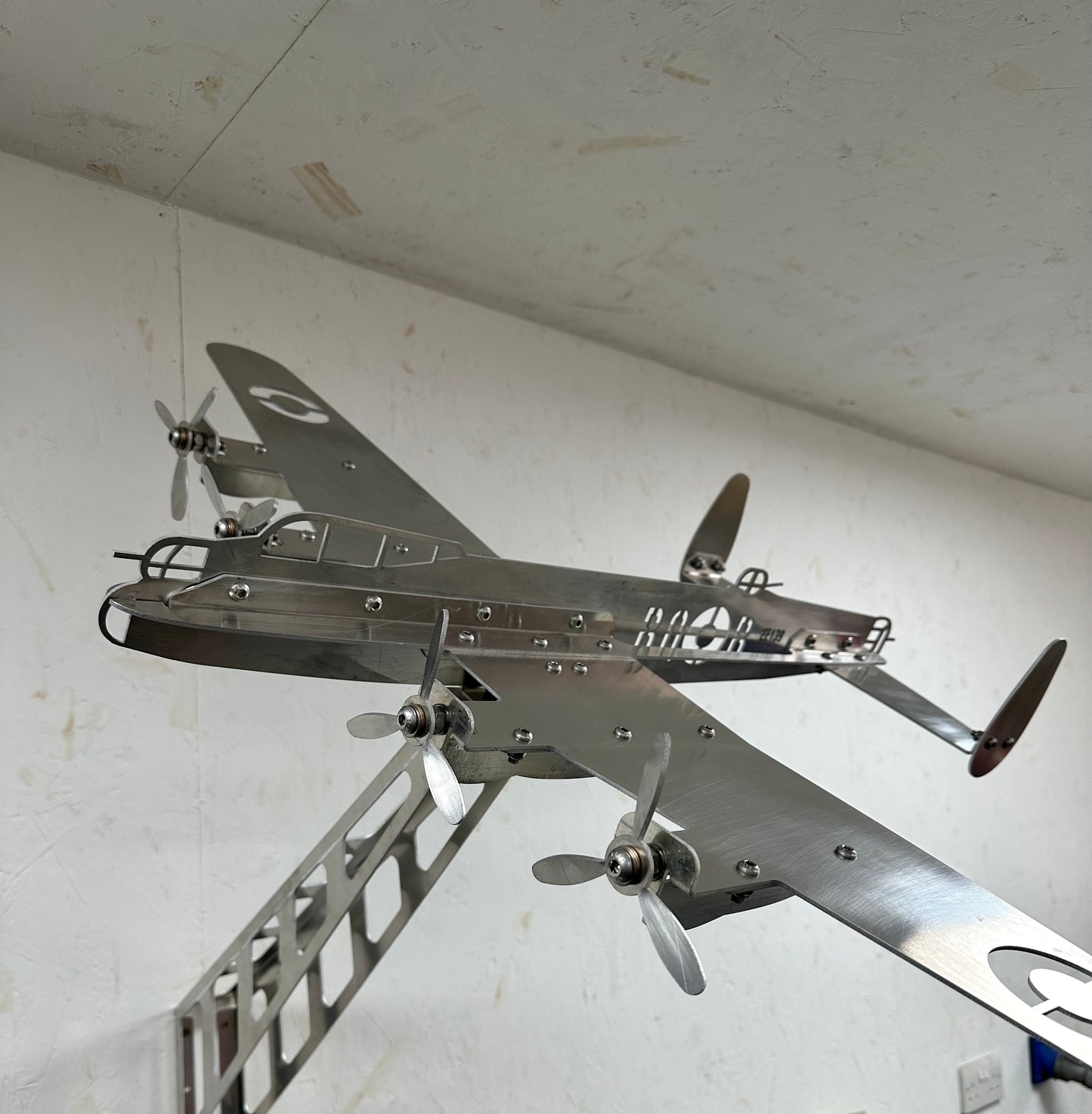 Avro Lancaster Bomber Model - Kit